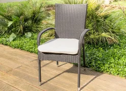Pseudohersteller Wicker-Stapelstuhl Schwarz Discount