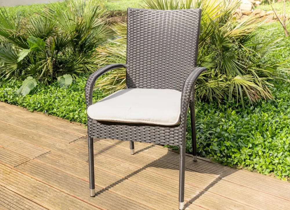 Pseudohersteller Wicker-Stapelstuhl Schwarz Discount